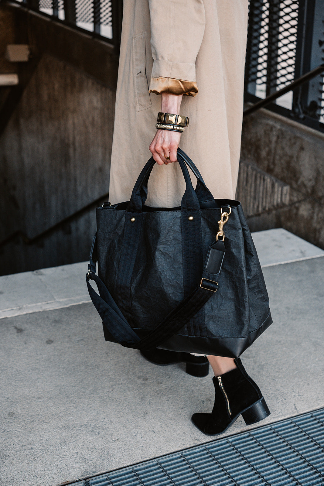 Irmas Everyday Tote Bag av Biobaserat Veganläder i Svart